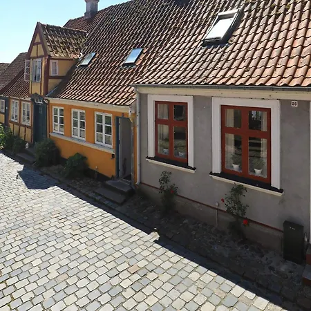 3 Person In Ærøskøbing