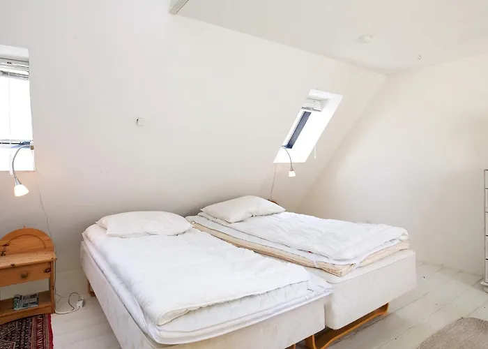 3 Person In Ærøskøbing